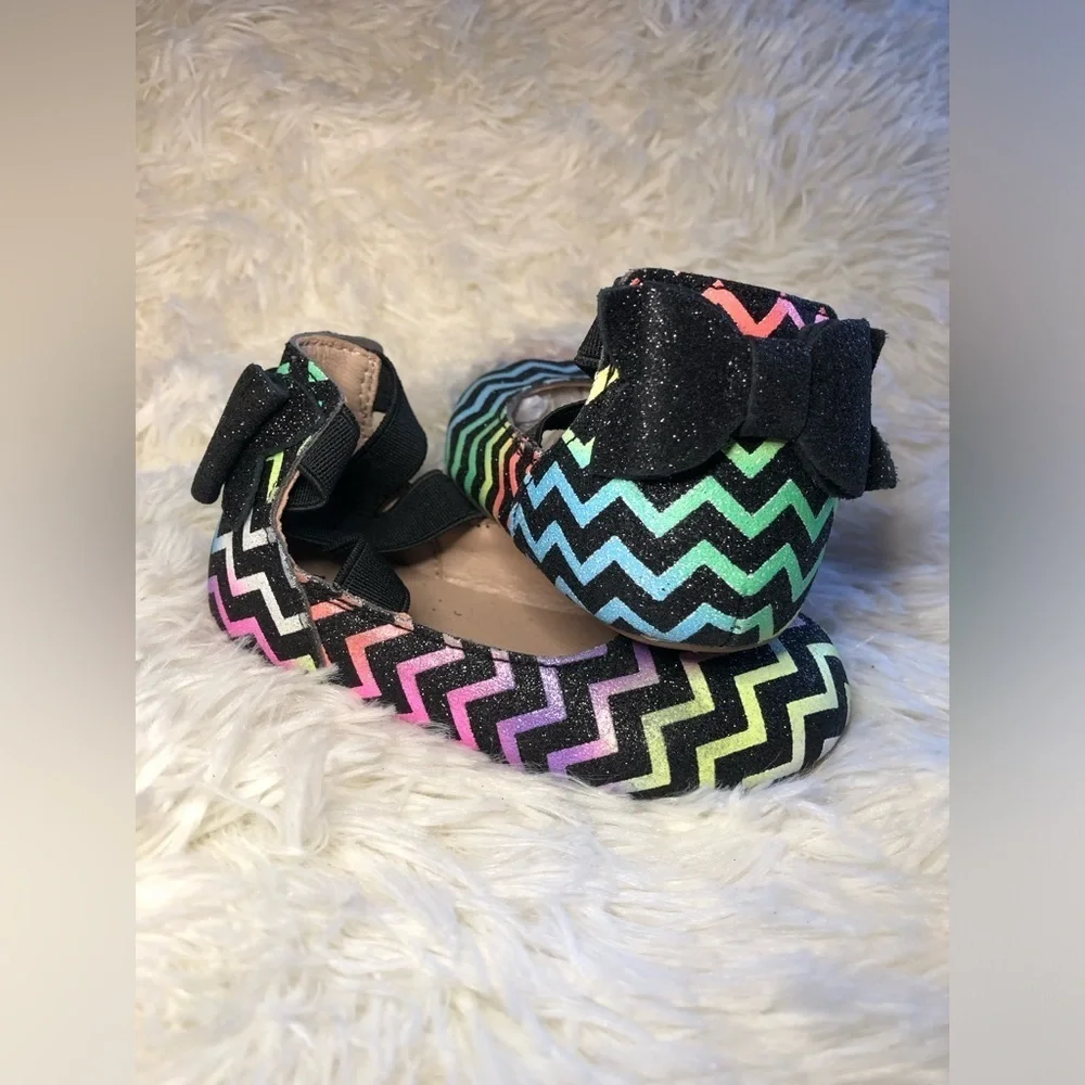 Monkey Feet Multicolor Chevron Kids Slippers with Bow NWOT 18-24M